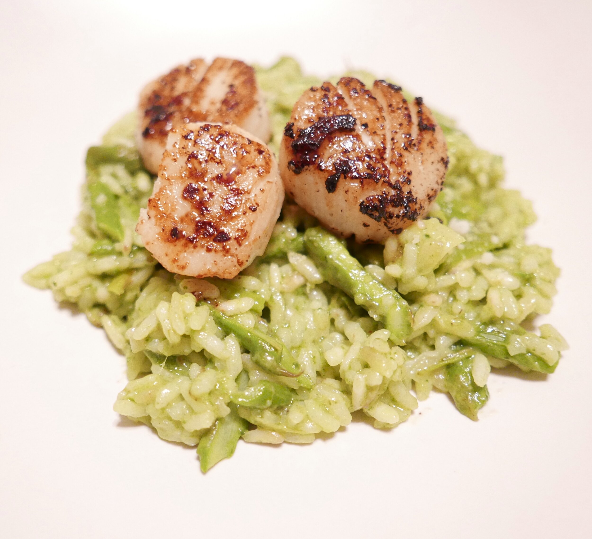๐บ๐๐๐๐๐
๐บ๐๐๐๐๐๐๐ ๐๐๐
๐จ๐๐๐๐๐๐๐๐ ๐น๐๐๐๐๐๐
This dish combines two of my favorite ingredients: asparagus and scallops.
โซ๏ธCut asparagus lengthwise in half. Then, cut into 2-inch lengths. Cook asparagus, covered, in lightly s