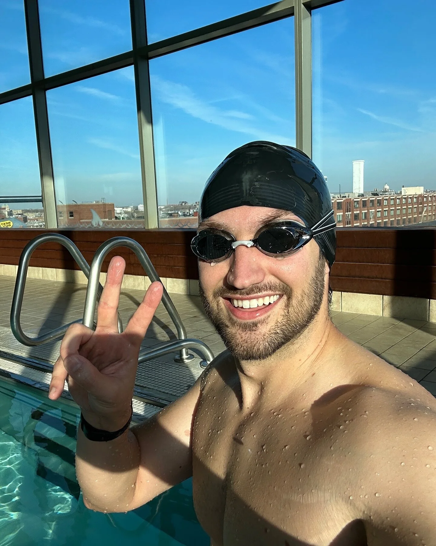 Remember, running isn&rsquo;t your ONLY option for cardio!!! 😅

You can also do fun, engaging activities like cycling, rock climbing, skiing, tennis, stairs and SO MUCH MORE! 🕺🏼

Today I went for a wonderful 30 min swim after my workout and it fel