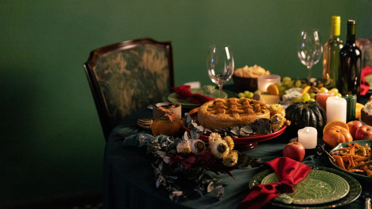 <br/a> Happy Holidays from <br/a> Simply DeLish Catering