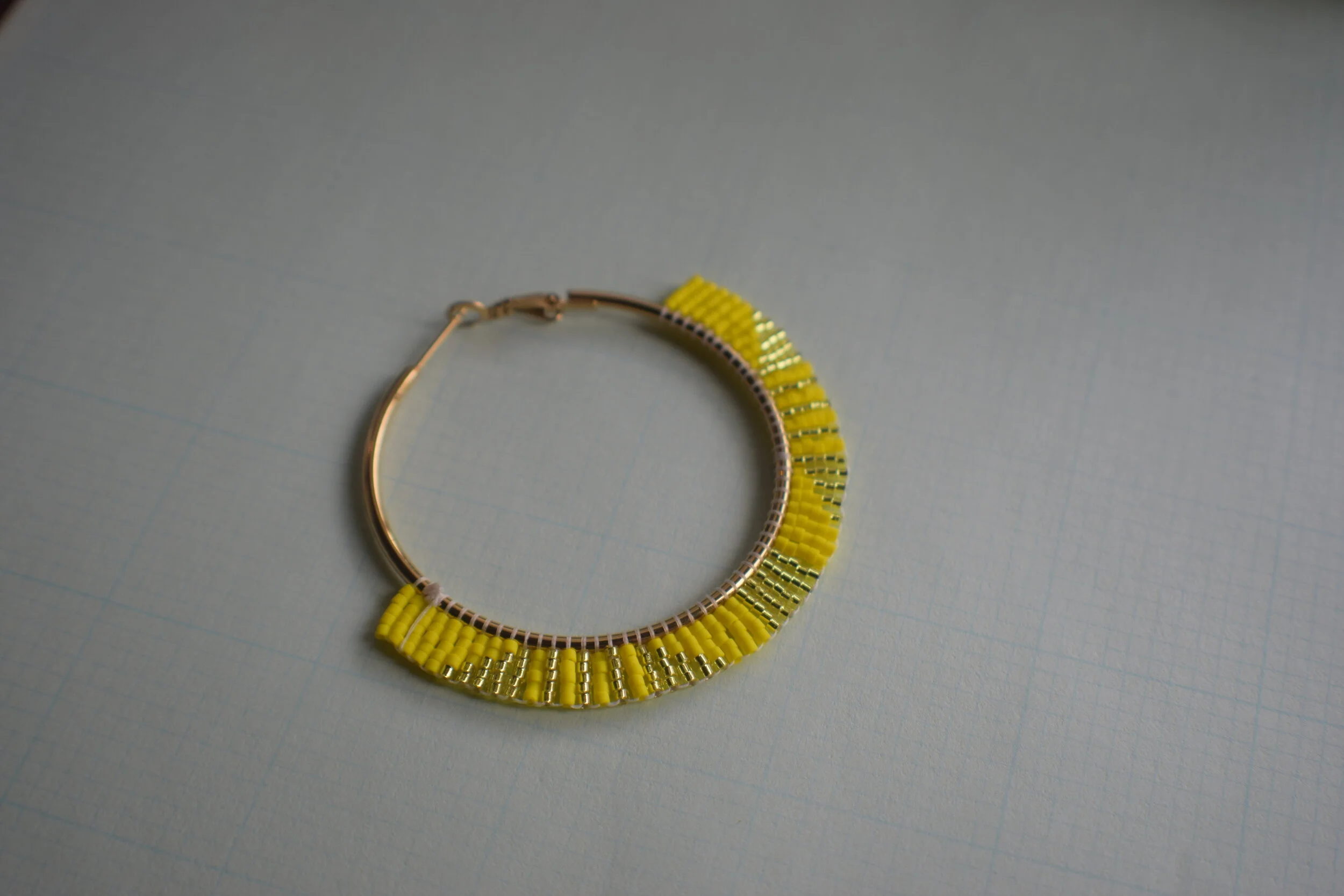 matte + opaque bright yellow frog foot, 2"