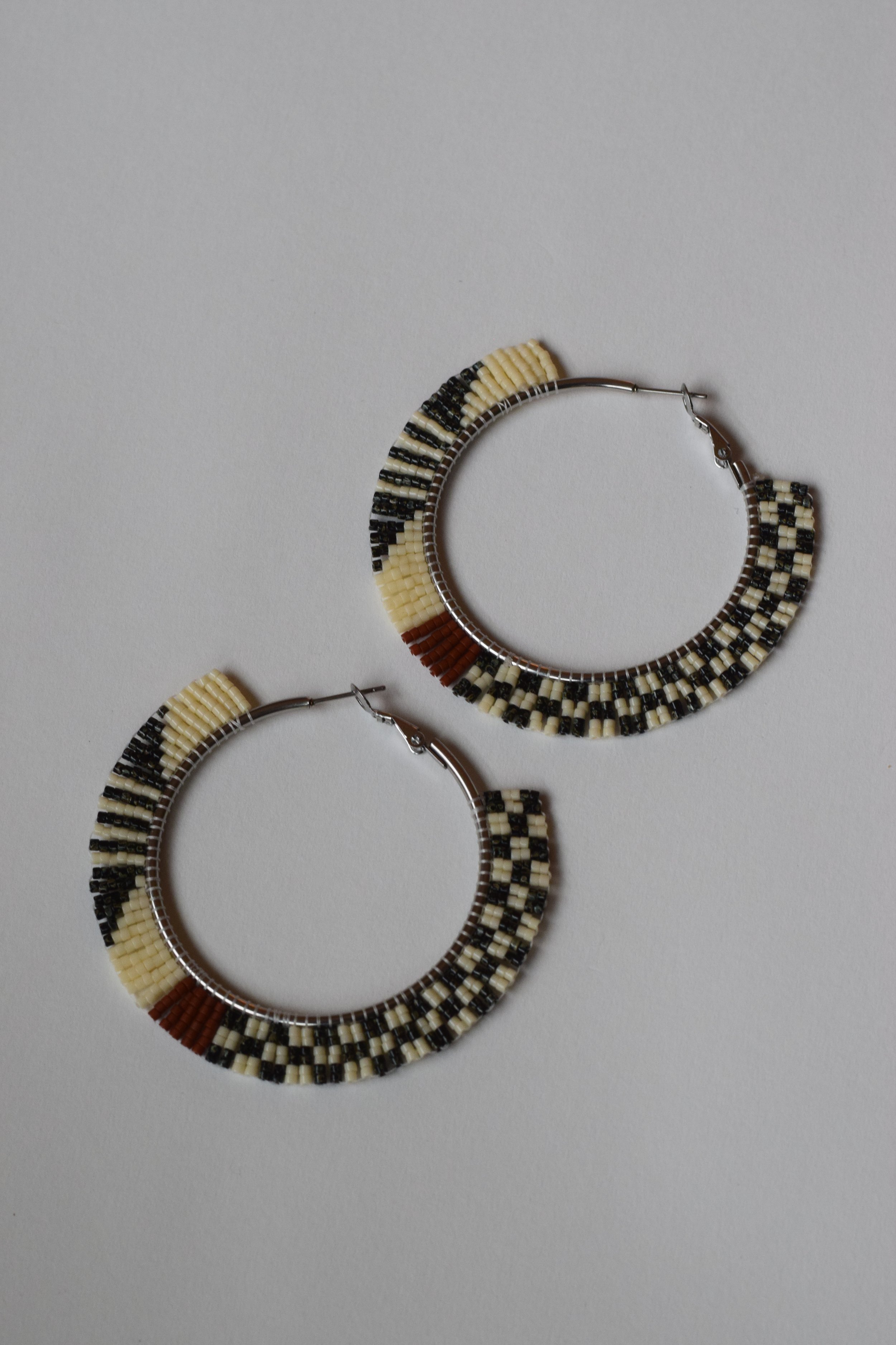 ‘root + stone’ basket hoops