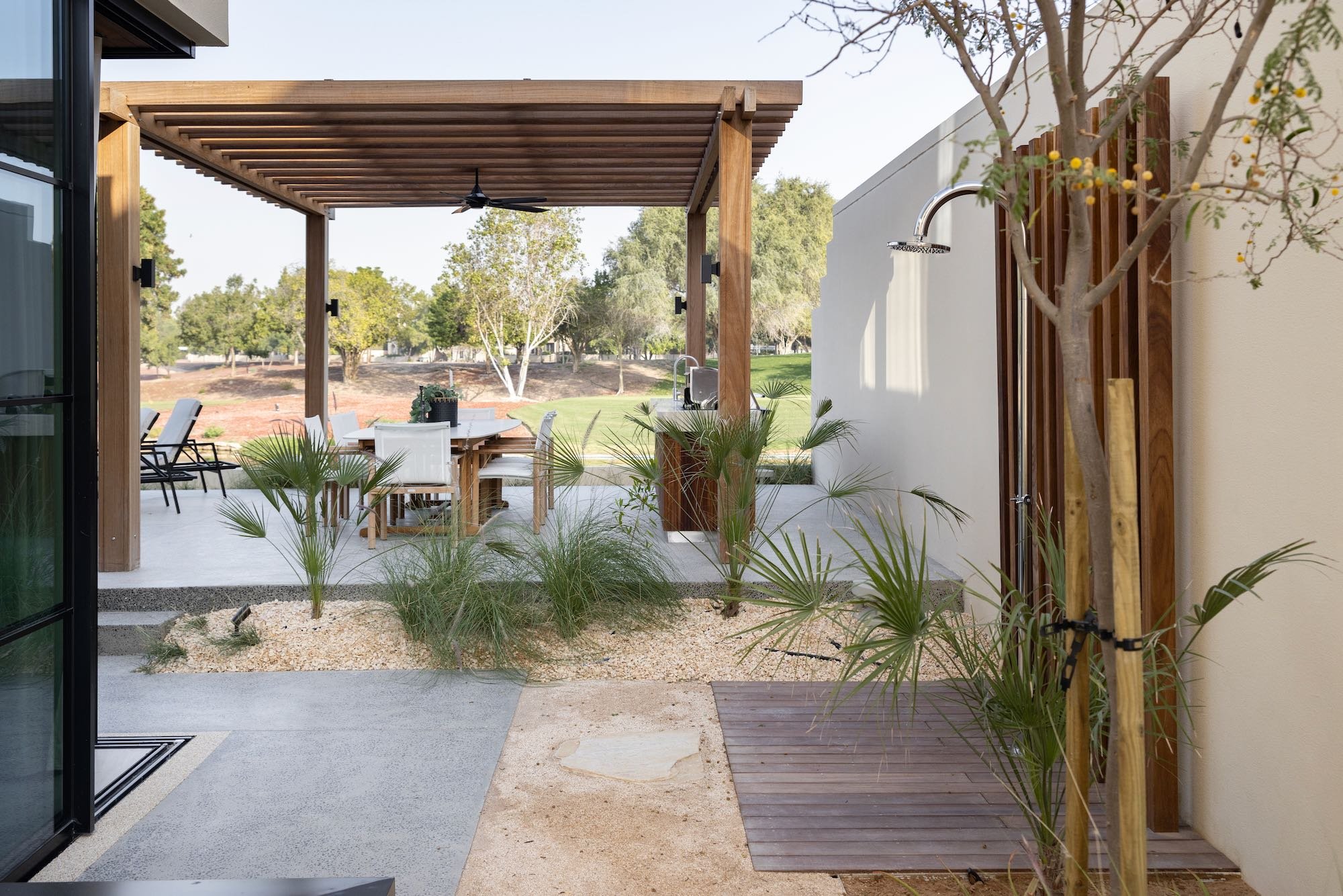 WILDEN Landscape Design Dubai Arid Gravel Garden Palm Springs - 13.jpeg