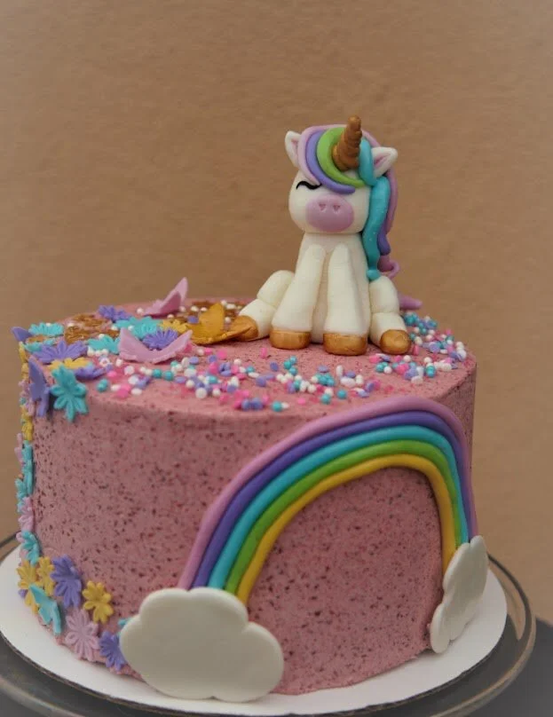Strawberry Unicorn Cake.jpg