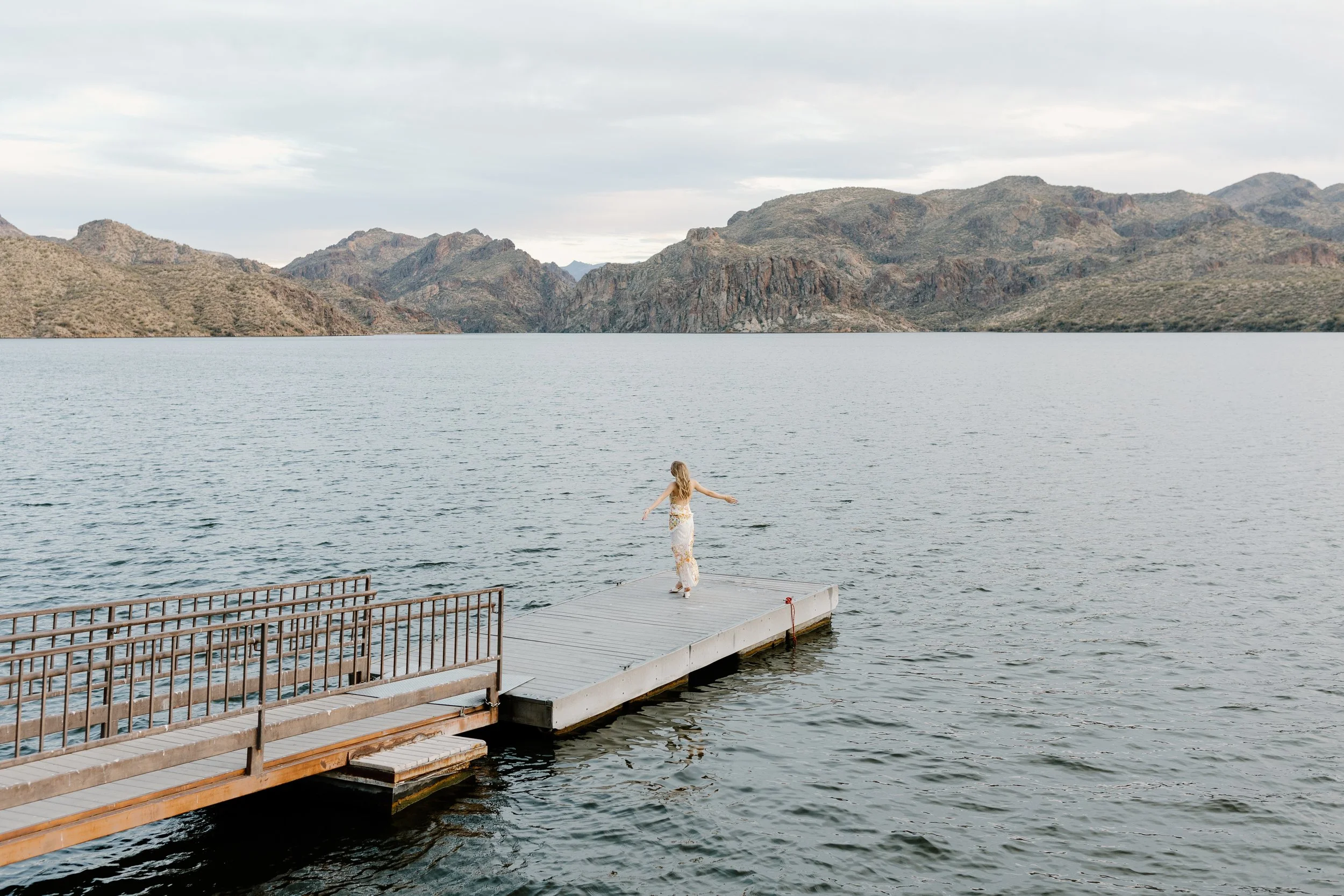 Senior girl portrait at lake in Arizona for senior photography session