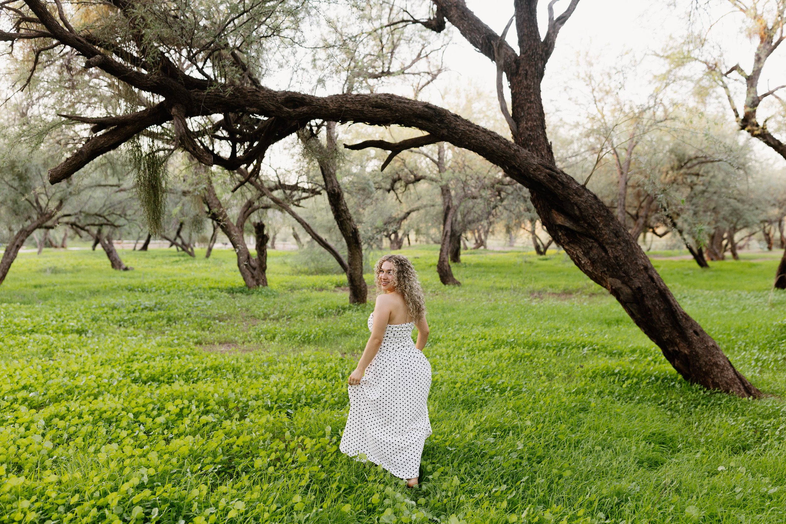 Arizona senior girl portrait outdoors in Chandler AZ by Jaden Sonive Photography