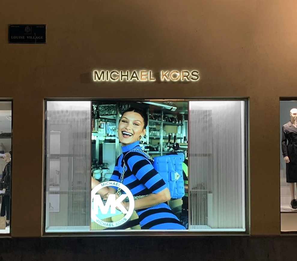 lightbox .png