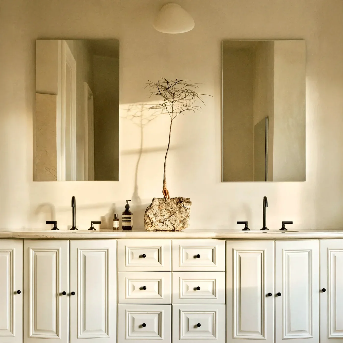 COLLECTION_GALLERY_HOME_SQUARE4.webp