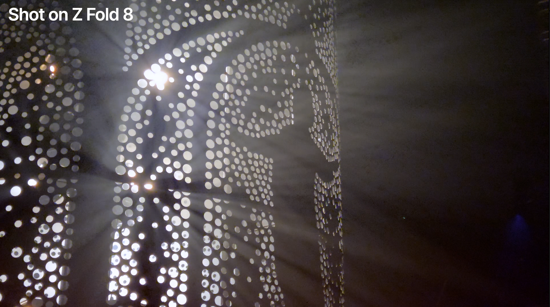 Samsung Galaxy Z Fold 8 - Low Light Video.png