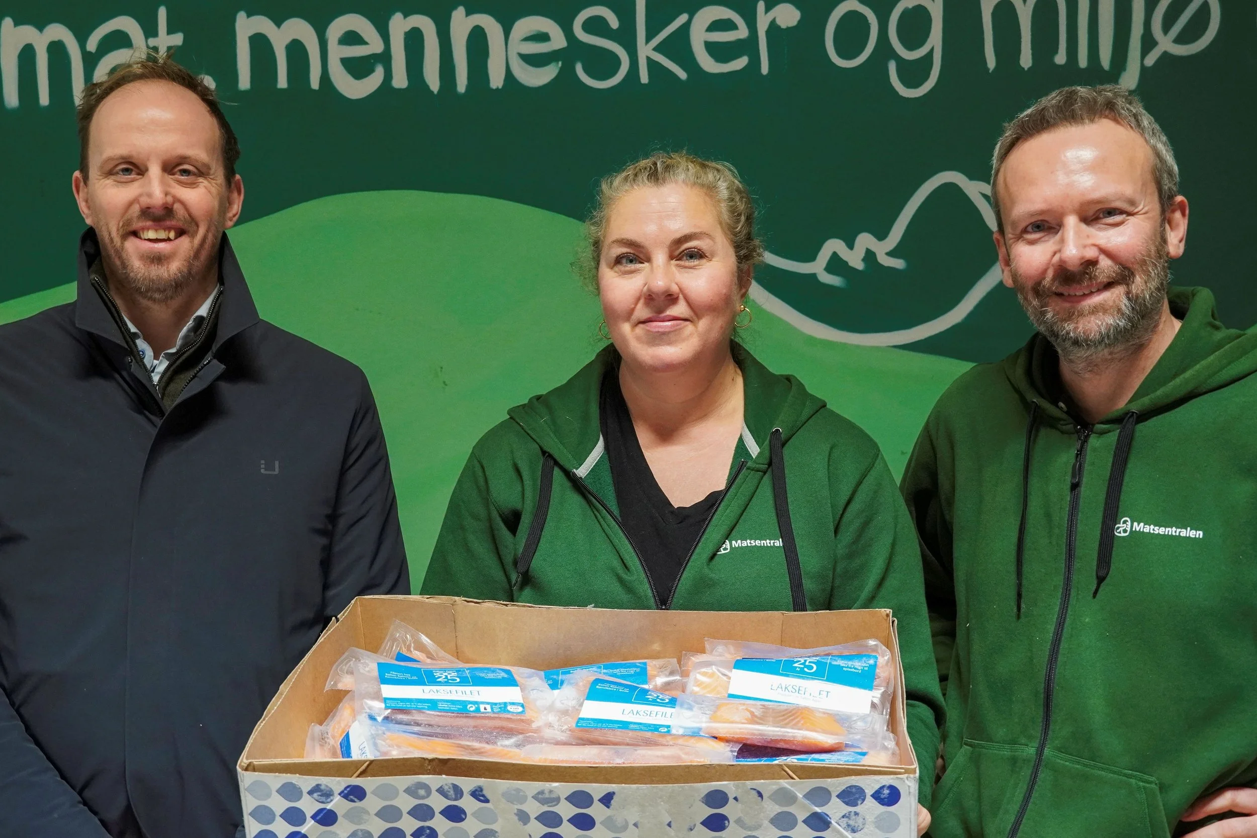 Nordnorske lakseoppdrettere går sammen - donerer over 7 000 måltider