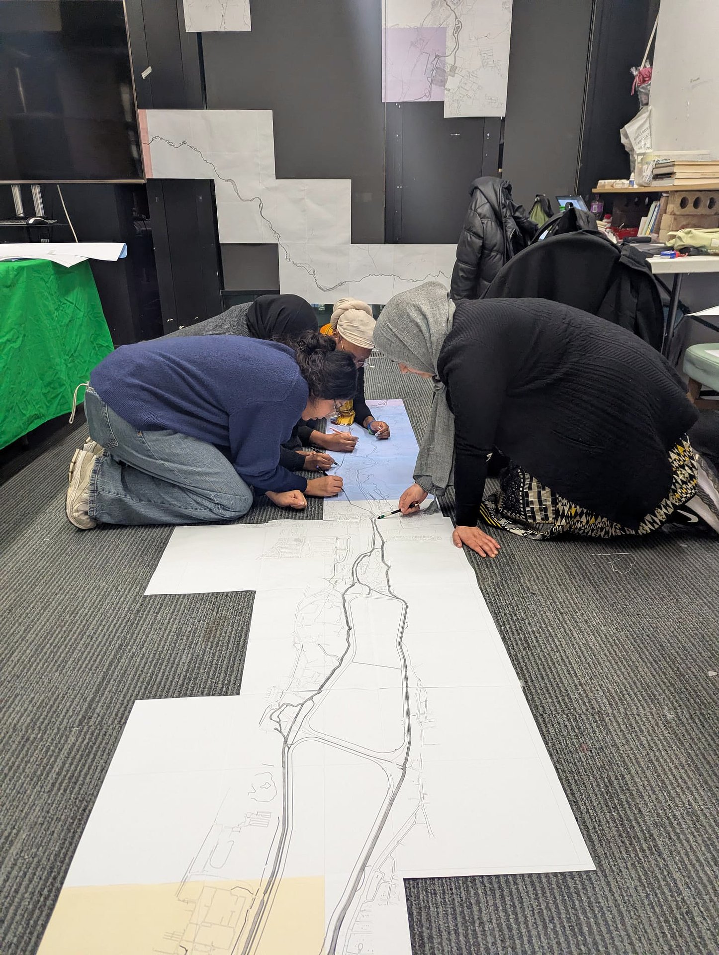 DS5_Studio Life - drawing a collectove map - Raha Farazmand.jpg