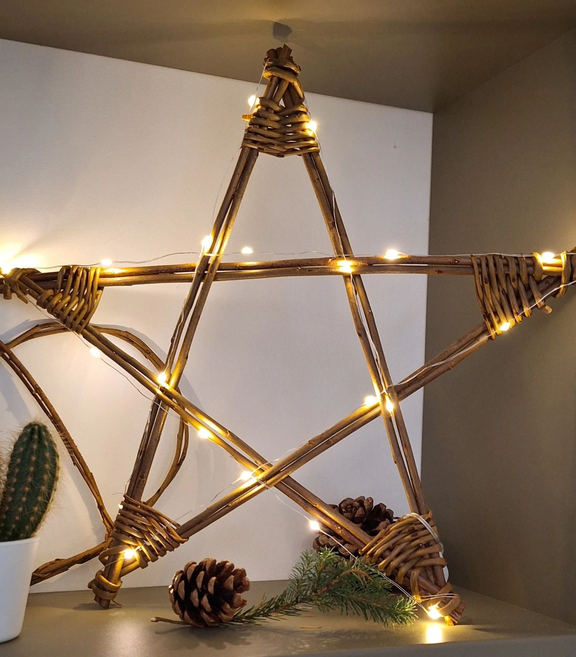 Nature Makers - Willow Weaving Workshop - Star Wreath