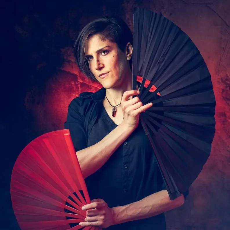 ILLUSIONIST TARA MCALLISTER