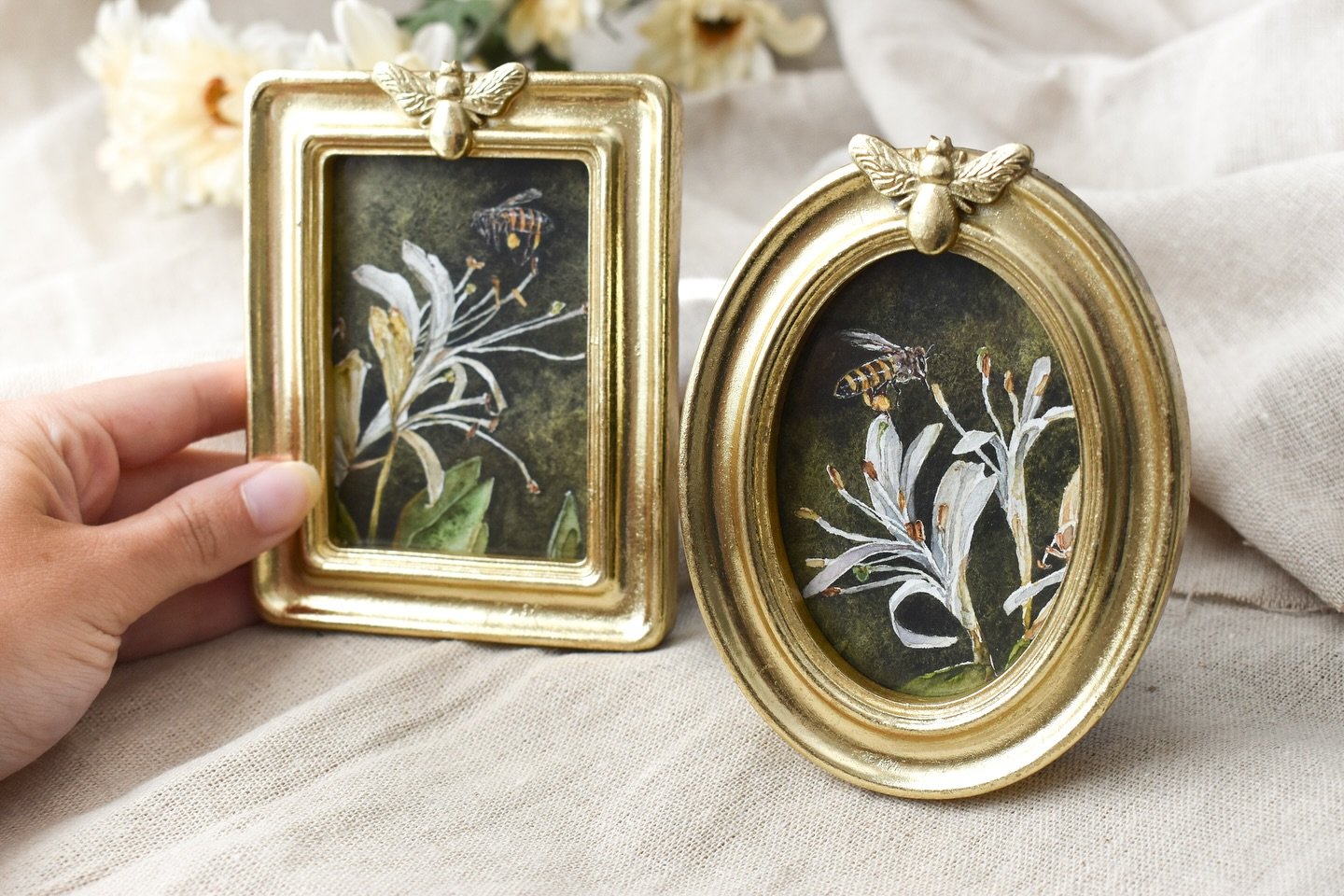 Can I just say&hellip; y&rsquo;all have the best suggestions👏🏼✨

I made a list with all of your floral minis you want to see and hopefully I can make them all happen this summer! 

Shop these sweet little honeysuckles with the link in my bio.