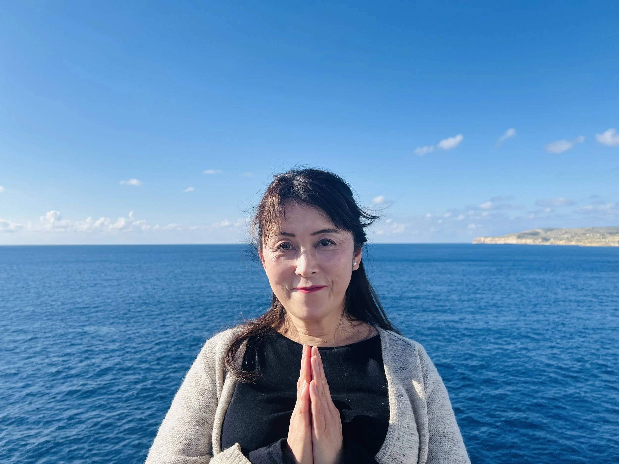 New Year’s Greetings from Yumiko Asakura