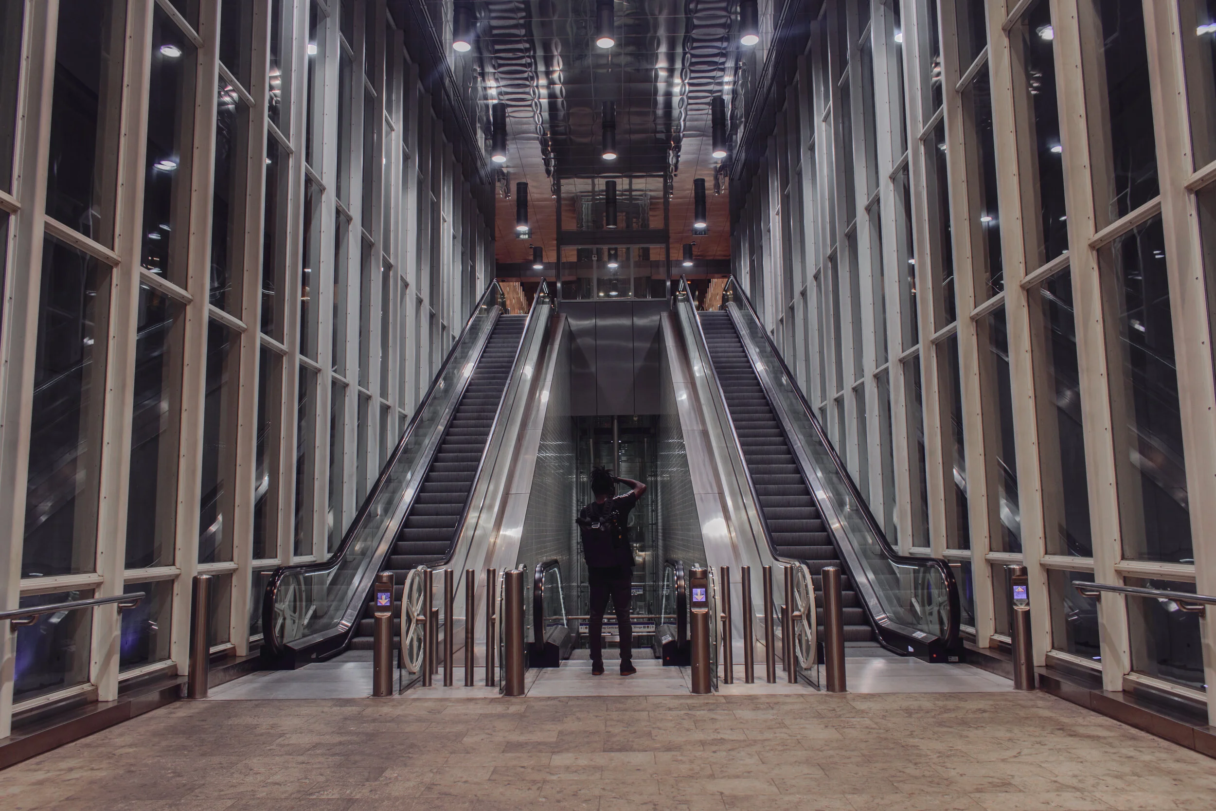 Rein in train station.jpg