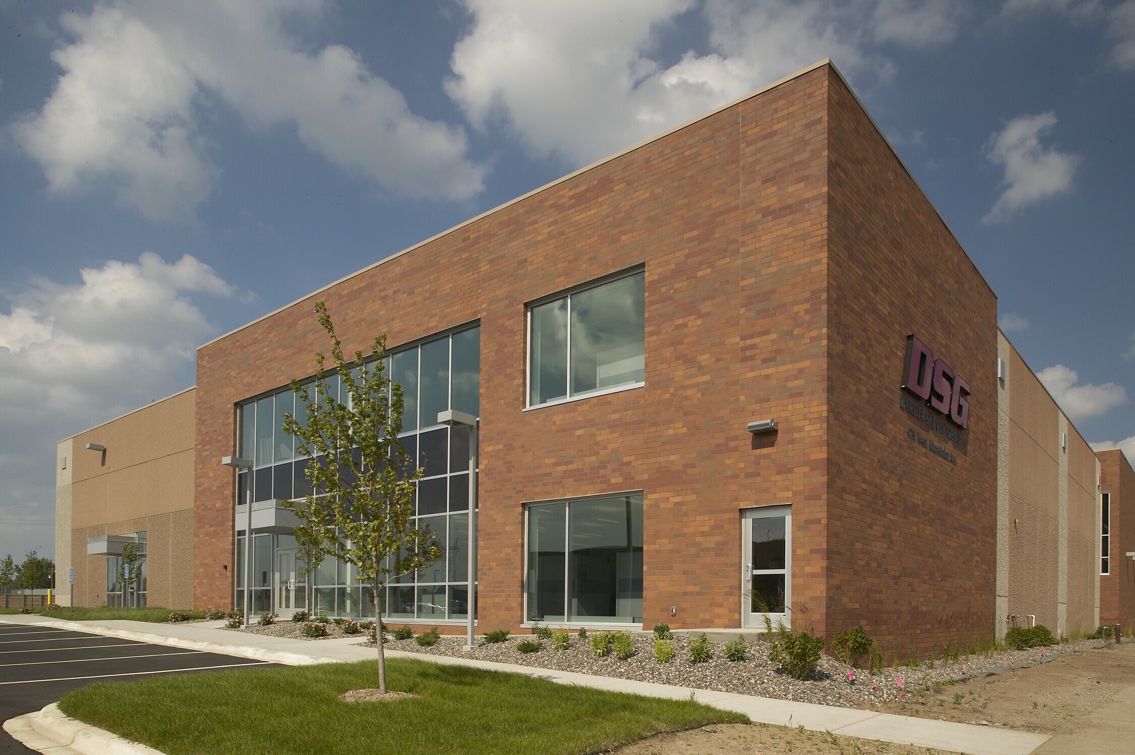 Dakota Supply_Warehouse_Pro_01.jpg