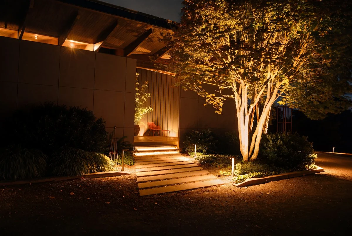 Francais_Lighting_Entry_Driveway_House.jpg