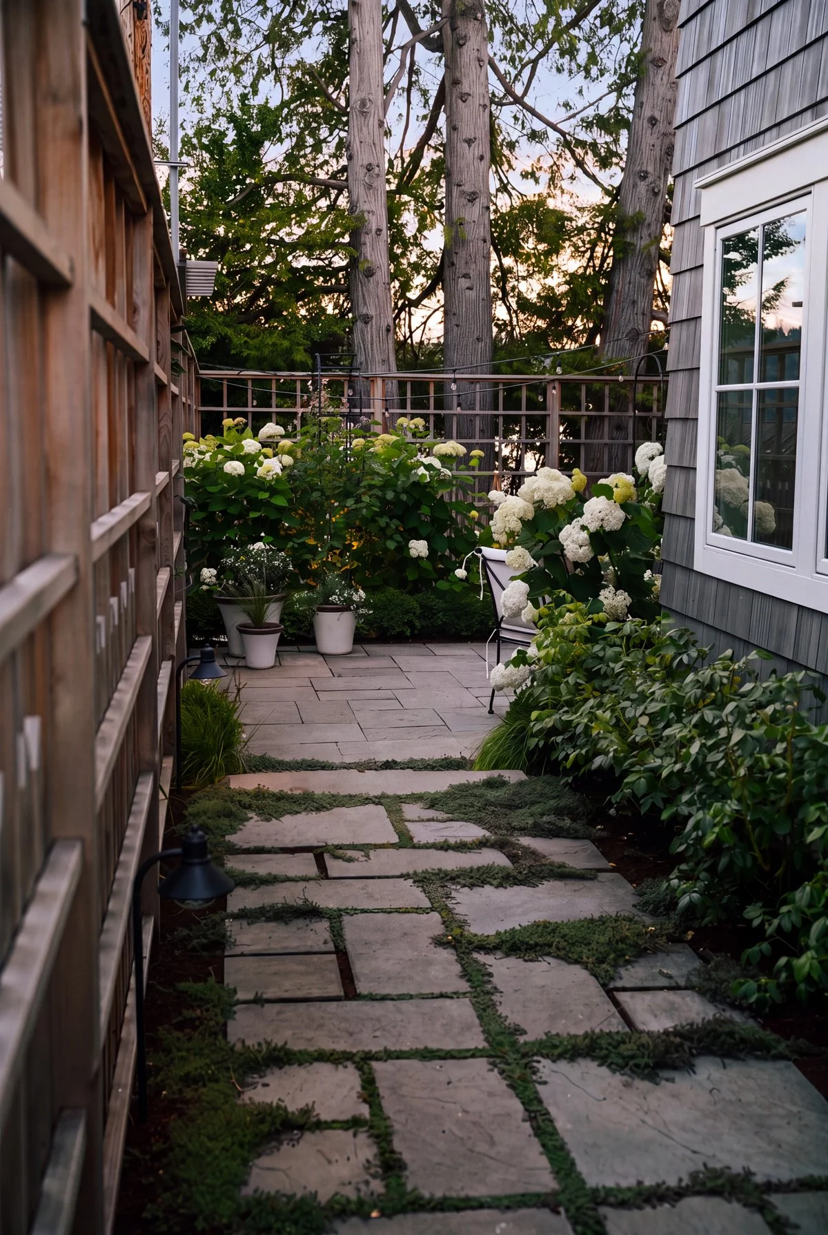 Sommerseth_Side_Path_FrontPatio_Hardscape.jpg