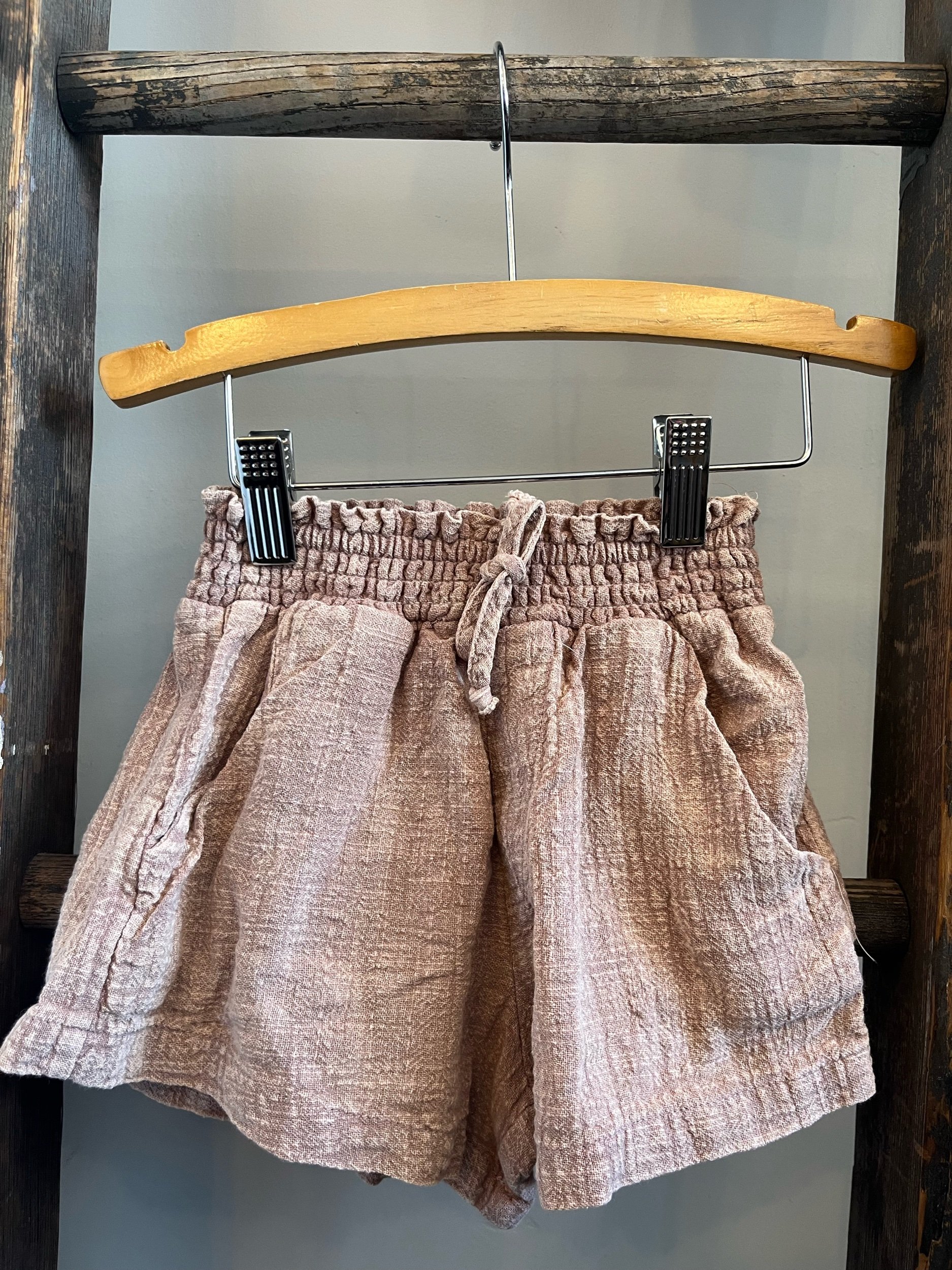 Gauze short