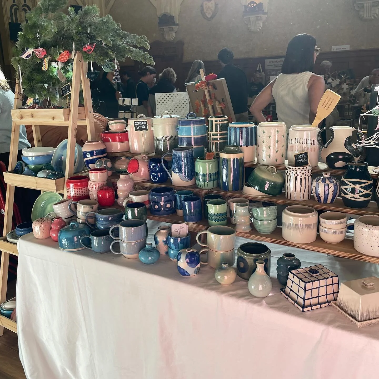 Join me tonight for a little Christmas shopping at Northcote Town Hall 5:30-9:30 

@themakeitcollective @northcotemarkets 

#northcotemarkets #northcotenightmarket #themakeitcollective #northcoterise #christmasmarket #christmasshopping #supportsmallb