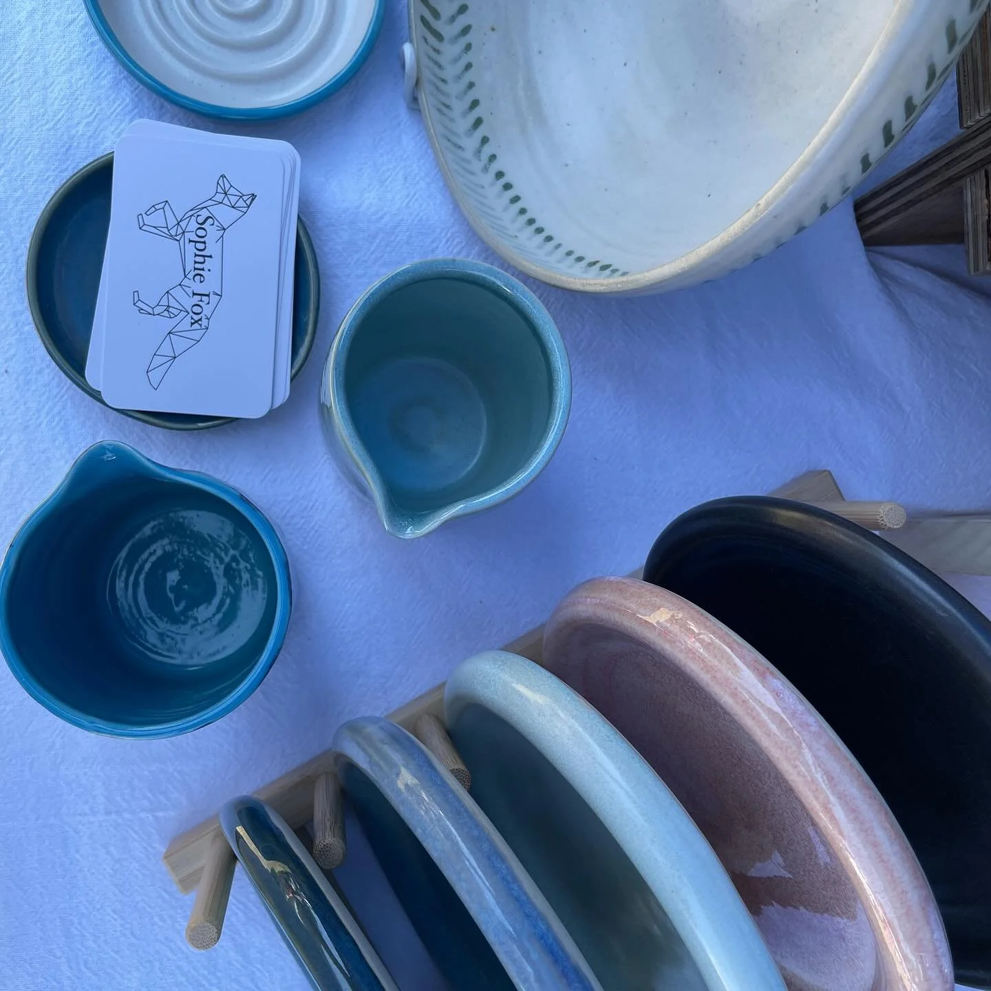 Thanks to everyone who came by my stall on Saturday, what a fabulous day @heidemarket 
There was excellent chats, wonderful artist and the most amazing food and drink. 
Catch me at Rippon Lea Estate for the @trustmakersmarket next month xx

#potter #