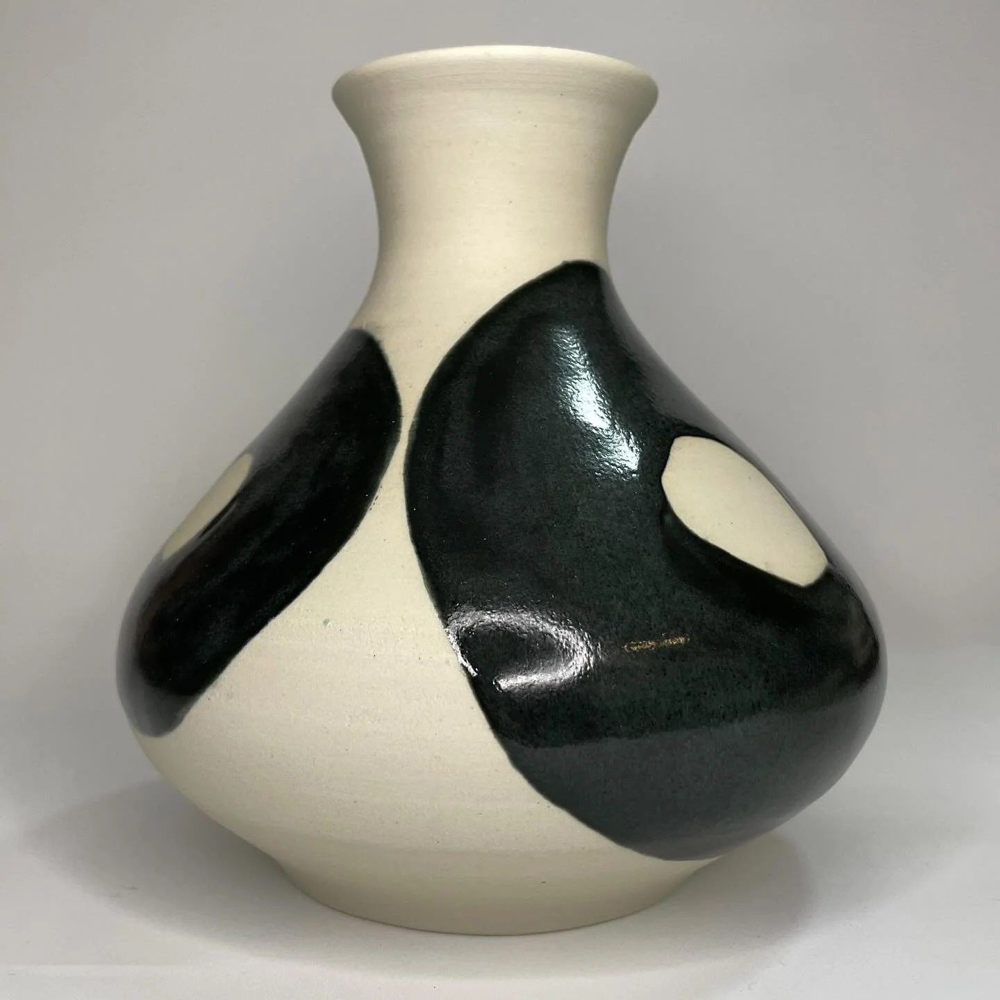 Gotta love a girl with curves