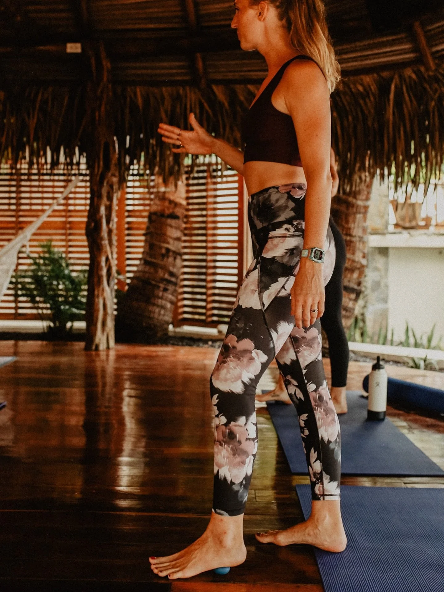 💥Stand up straight! Shoulders back! Chest up! 
This outdated approach to proper posture is a top-down view, and creates all kinds of compensation in the body.

🌀Proper posture begins at the bottom and spirals upward. 

👣Befriend your feet, and the