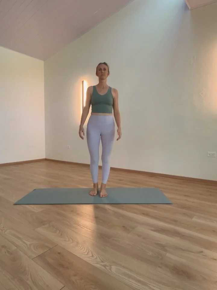 🏂Snowsport Fitness is so much more than squats and lunges. 

⛷️We must first set the foundation of our stabilizing muscles to be able to safely lift heavy with our &ldquo;mover&rdquo; muscles (like the quads/ hamstrings and glutes)

⚖️A well balance