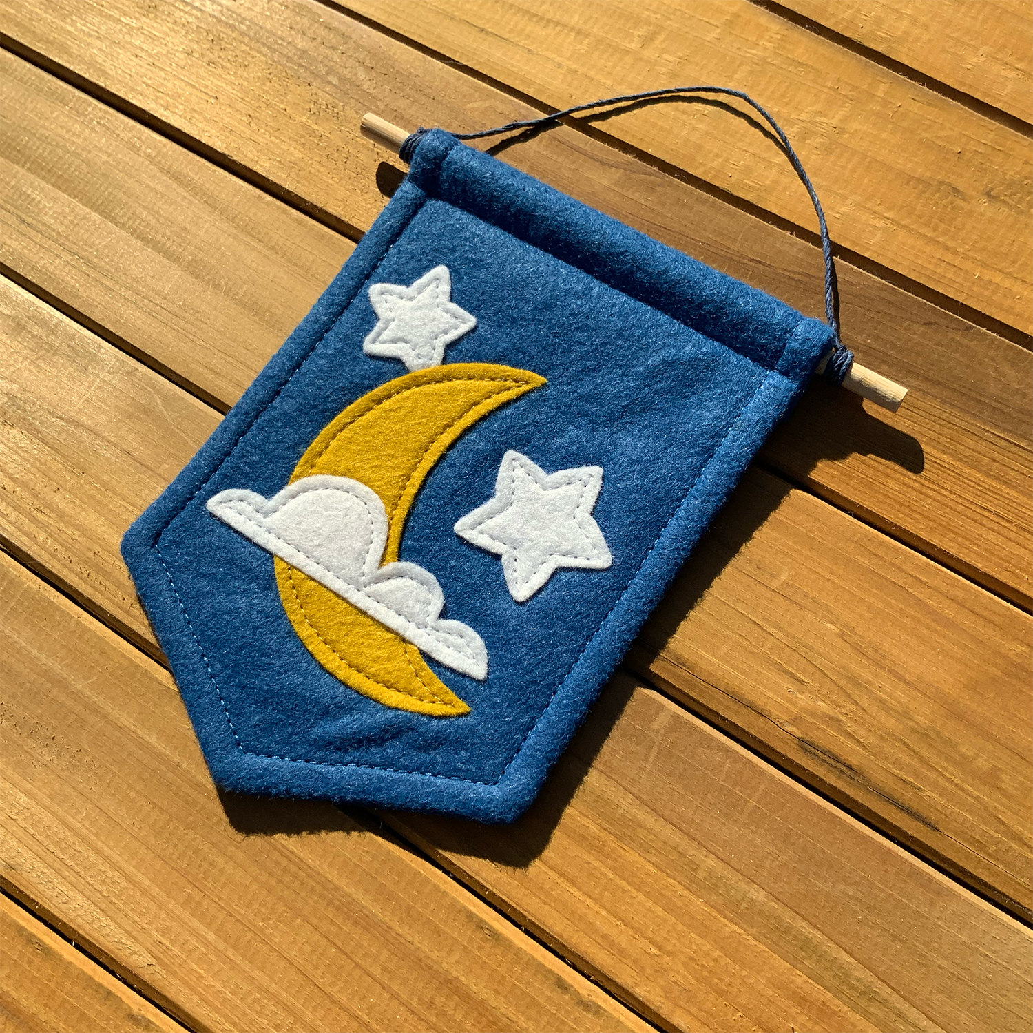 Mini Moon & Stars square side.png