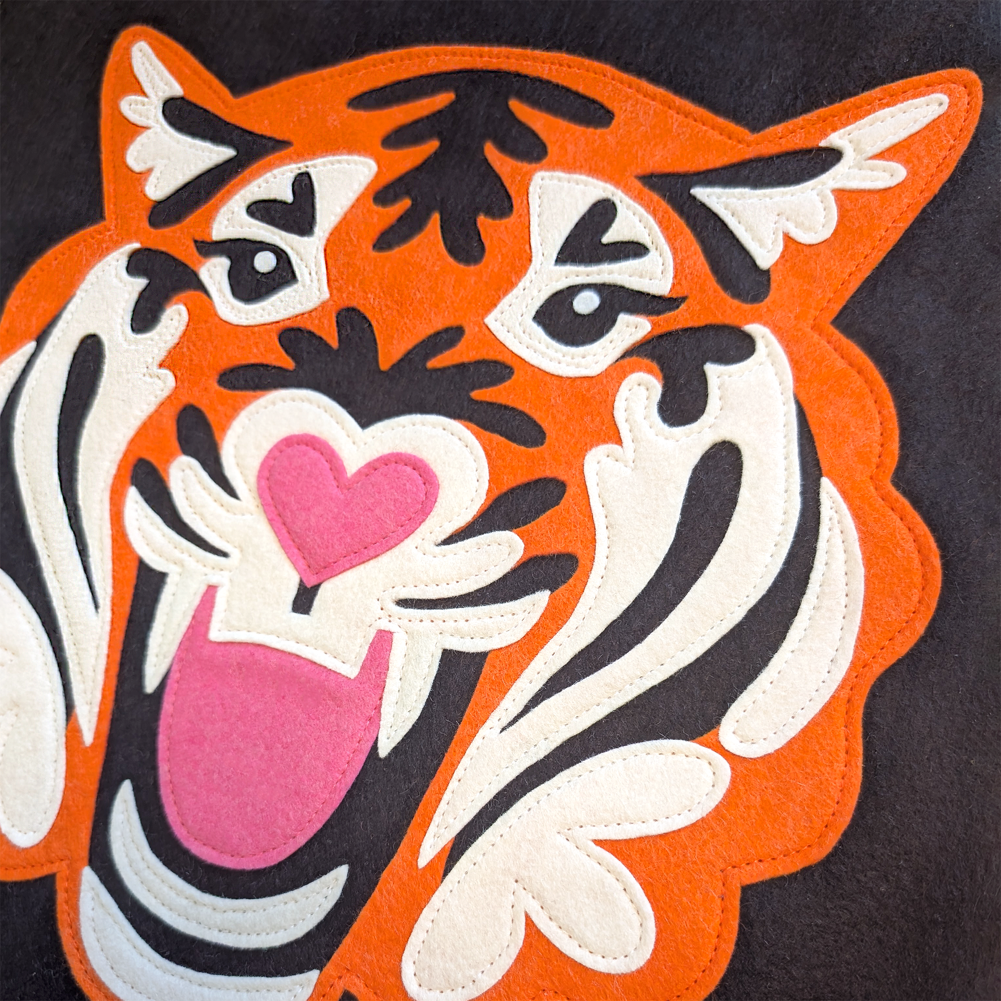 orange tiger banner detail square.png