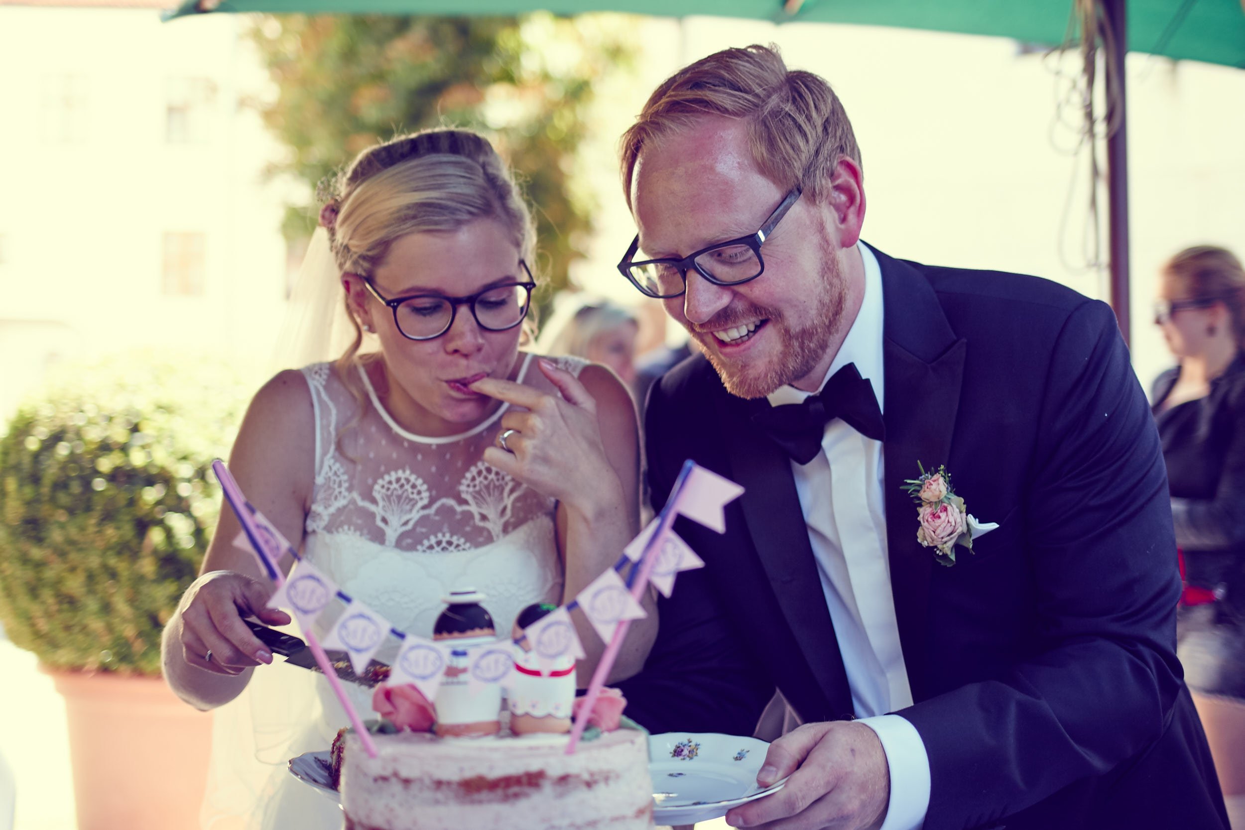 Die Vorteile von zwei Hochzeitsfotografen: Doppelter Zauber für unvergessliche Hochzeitsfotos