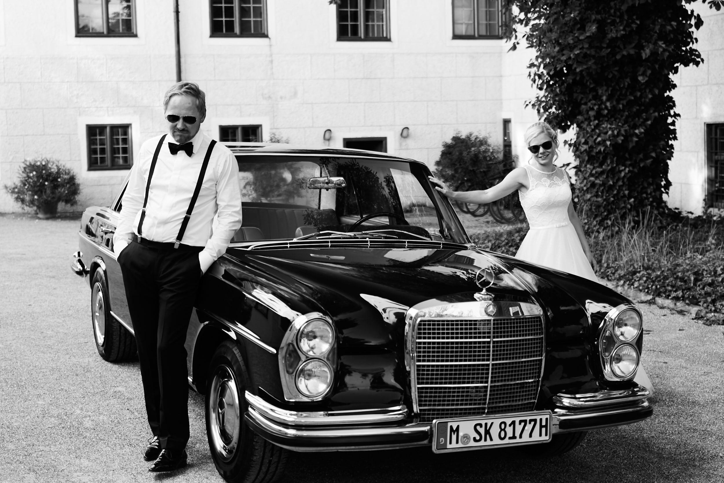 Nachhaltige Eleganz: Die Schönheit eines Secondhand Hochzeitskleids auf Ihren Hochzeitsfotos
