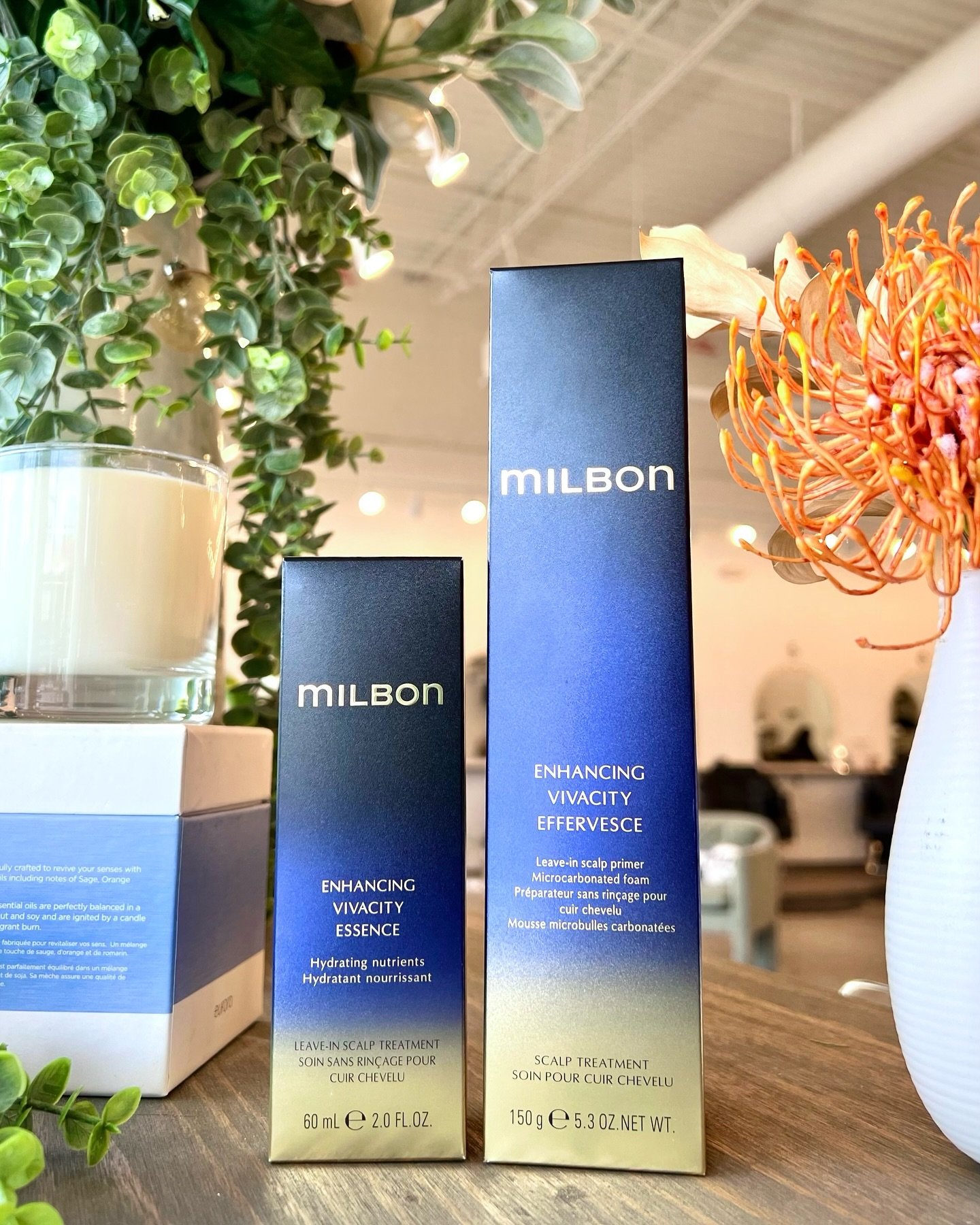 Hey girl 👋 Let&rsquo;s talk about thinning hair and all of the amazing technology we have to help slow and even reverse hair thinning and loss. 

These products been scientifically proven and salon-guest approved 💆🏻&zwj;♀️

Combine this powerful d