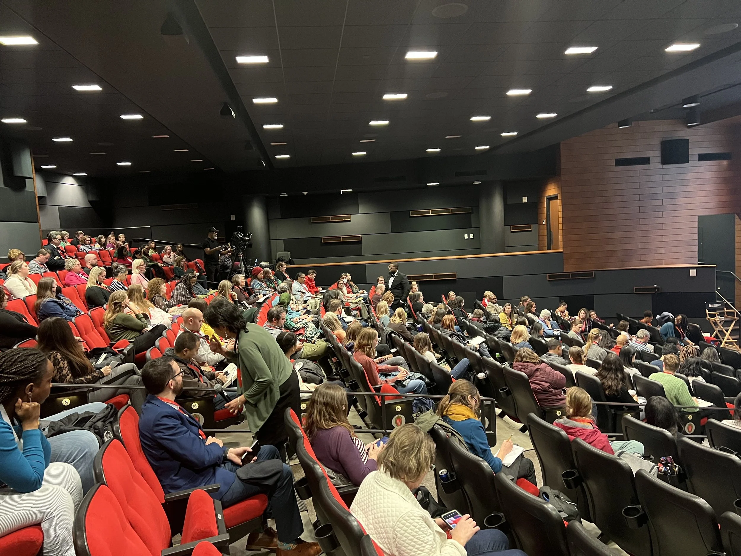 Setting DEIB Goals for 2026: What’s Next for The Code-Switcher?