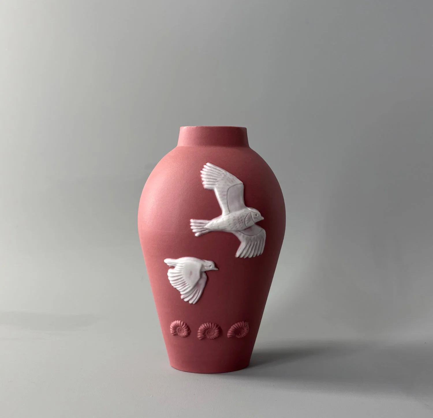 2 Lapwing Vase Mulberry.jpg