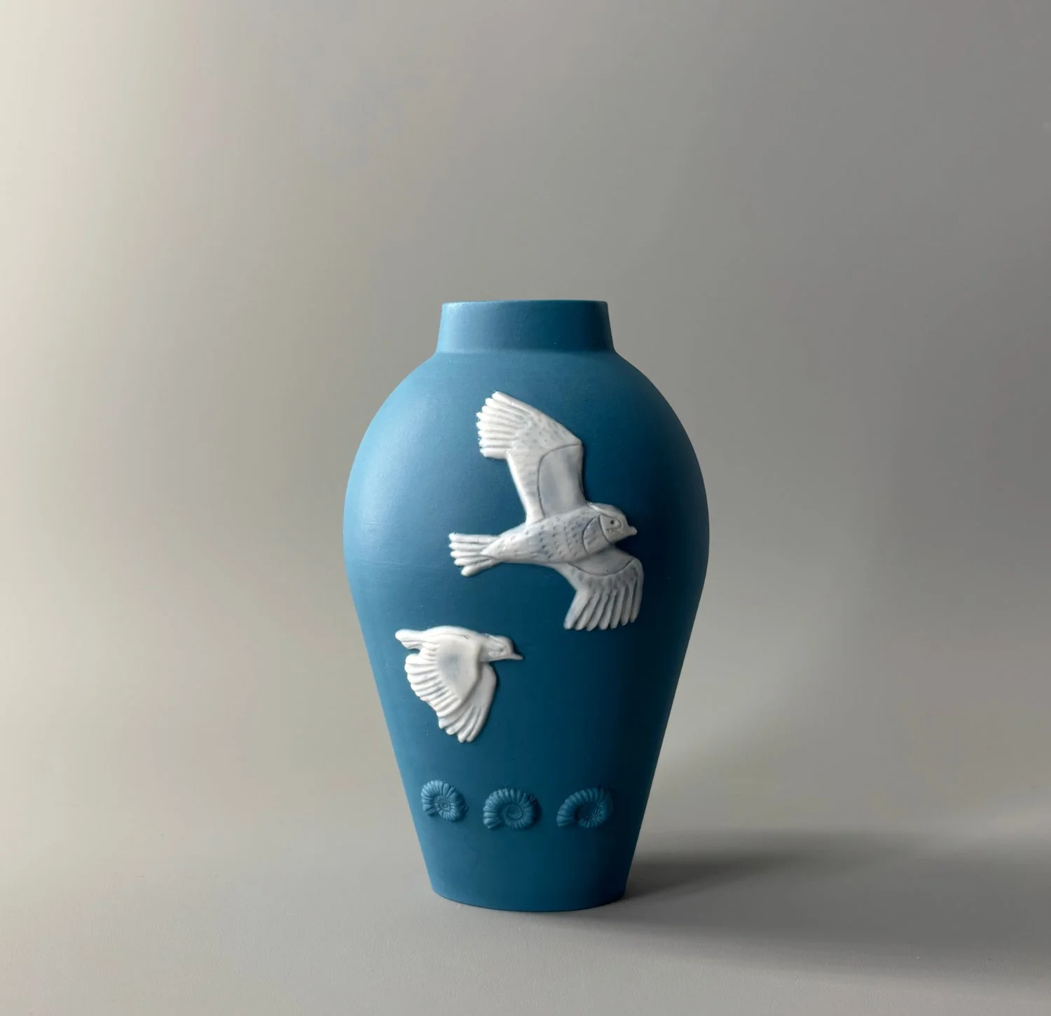 2 Lapwing Vase Mallard Blue.jpg