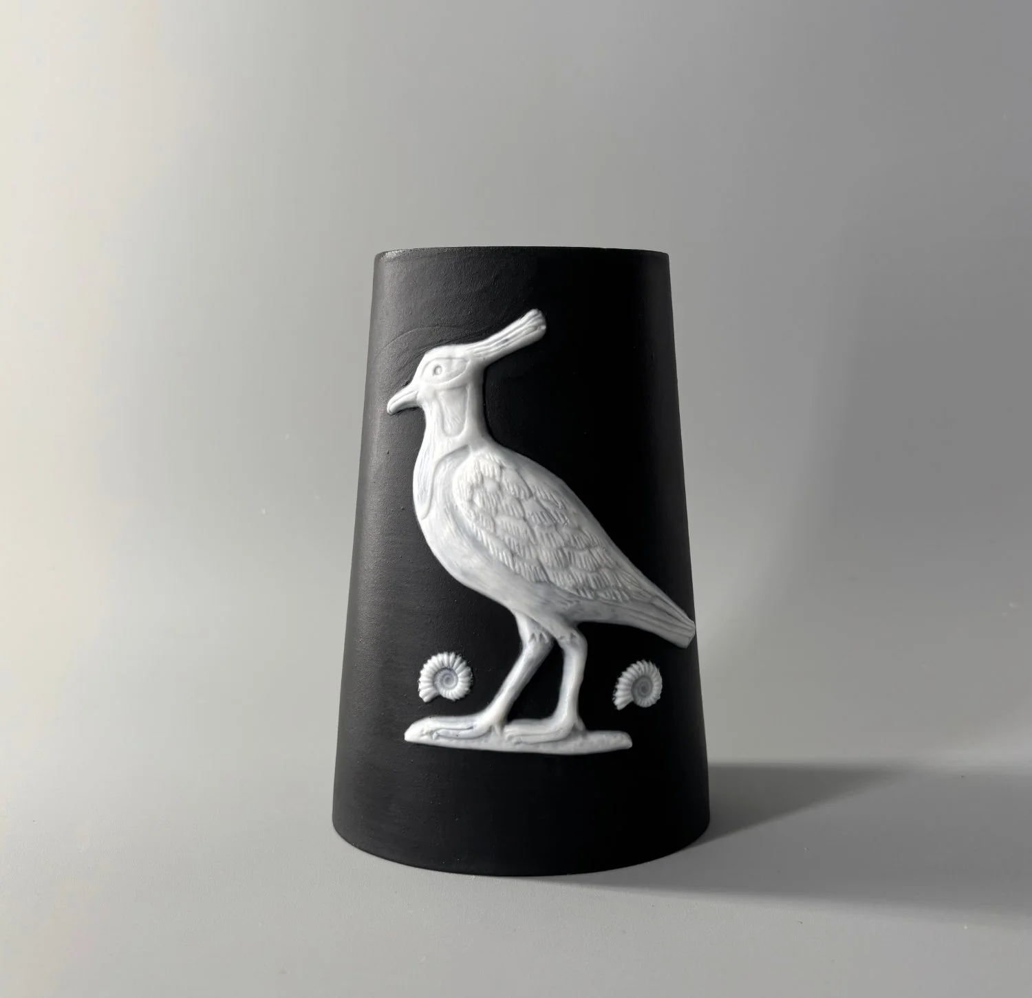 Lapwing Vase Mid Tall Black and White.jpg