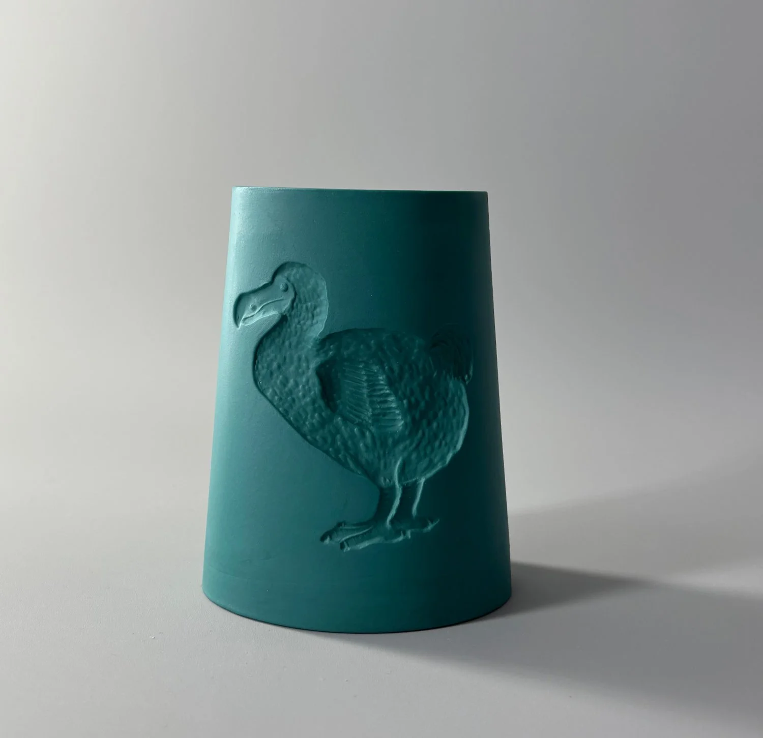 Dodo_vase_concave_teal.jpg