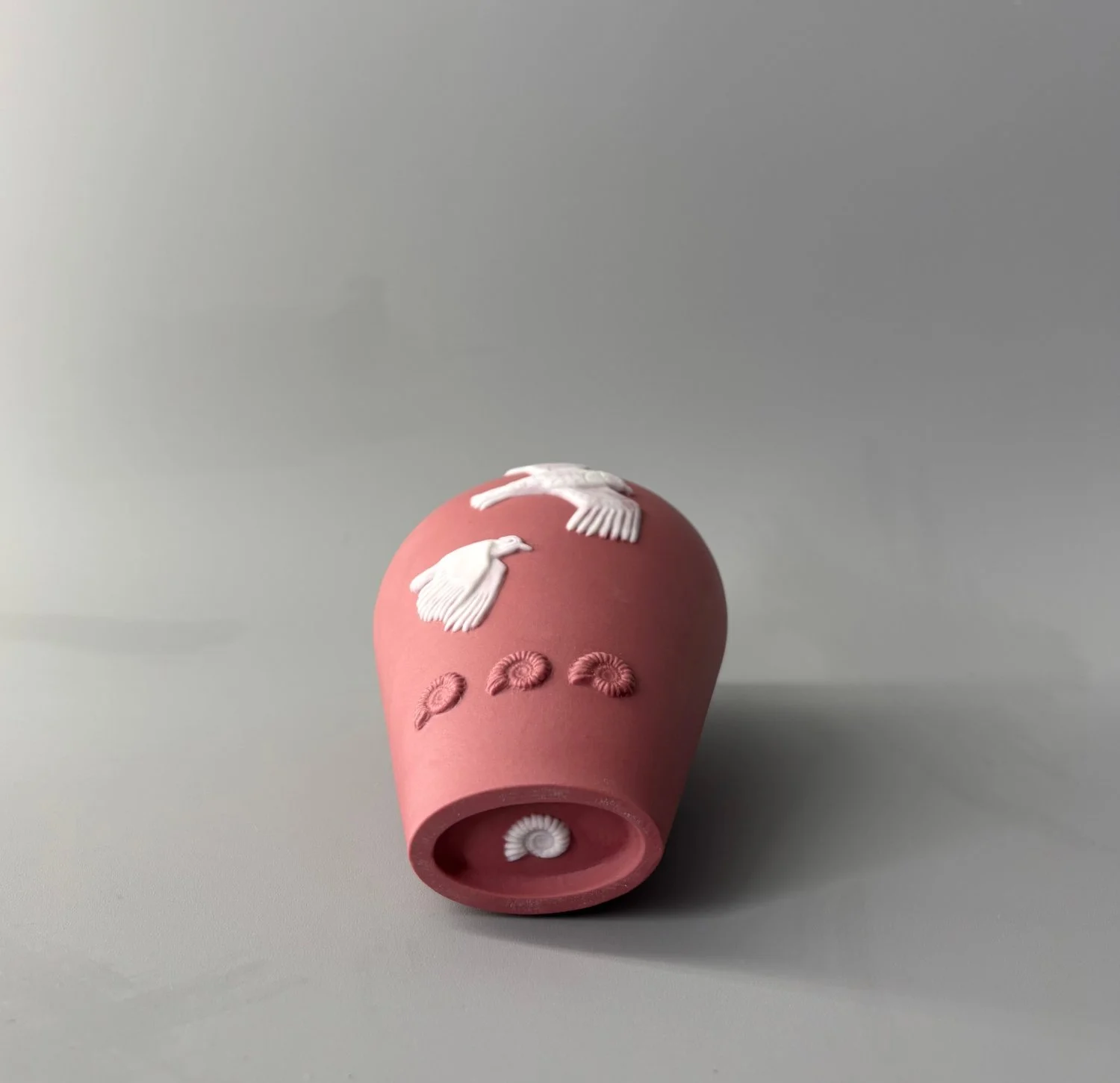 2 Lapwing Vase Mulberry bottom.jpg