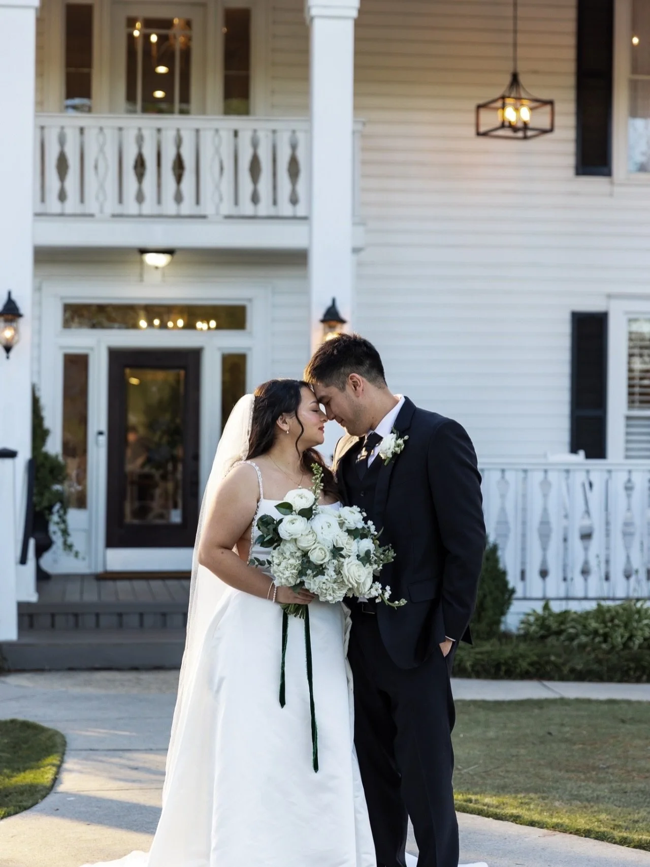 Swipe to see more of this beautiful wedding day photo :)
 
 
#bryantstudio #weddings #weddingvenue #alabamaweddingvenues #birminghamweddingphotographer travelingweddingphotographer weddinginspiration 280living bham birminghamal birmingham birminghama