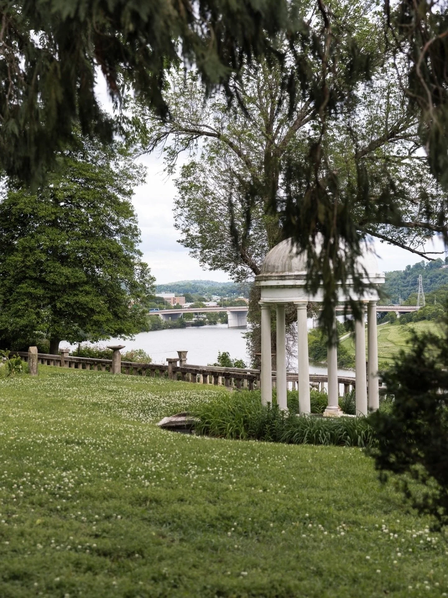 There&rsquo;s something about being completely relaxed on your wedding day, knowing that your vendors have it all under control. As your #weddingdayphotographer, I know the importance of being adaptable, intentional, and ensuring that moments are bei