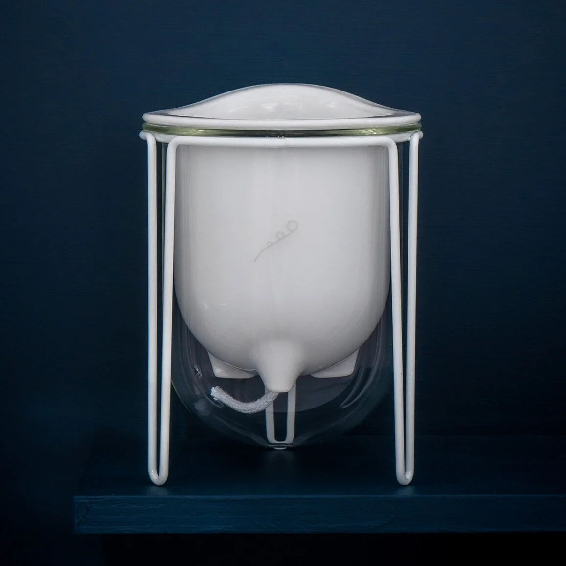Flo Lab Stand Flo STAND- metal cradle/https://www.frond.uk/ — frond