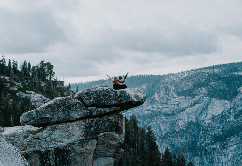 Couple on a cliff
