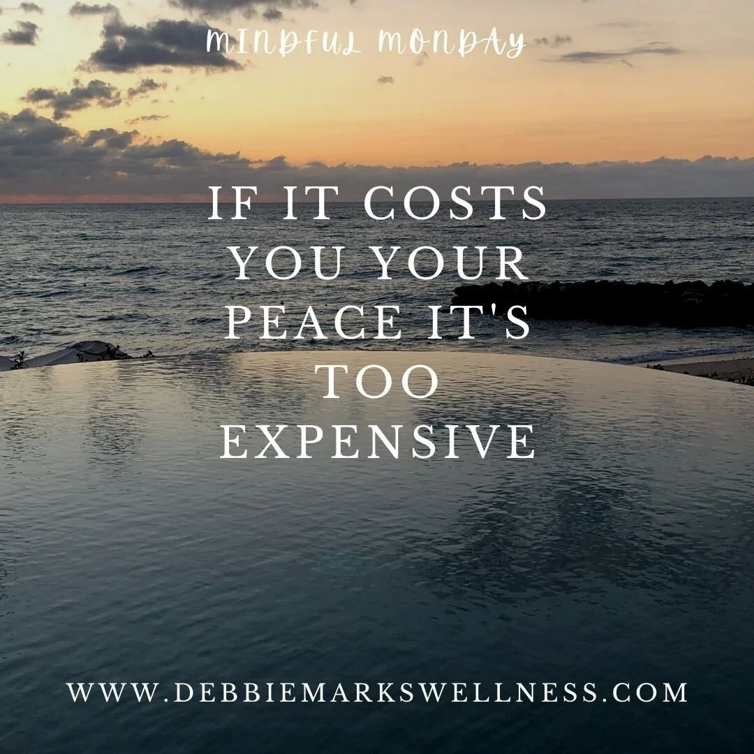 Happy Monday friends. Wishing you a day of peace ✌️ 

#mindfulmonday #inspiration #peace #isitworthit? #wellness #debbiemarkswellness #yogateacher #nature #puertovallarta #imisstravel #wellnesswebsite #followme