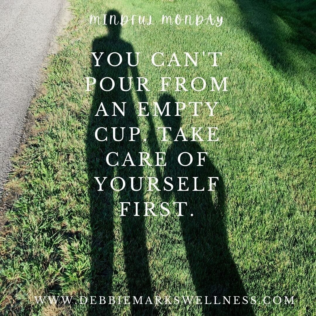 Put on your oxygen mask before helping others. Take care of yourself and have a #mindful #monday
❤️
Debbie

#mindfulmonday #selfcare #wellness #healthyliving #wellnessblogger #healtheducator #yoga #mindfullness #debbiemarkswellness #lookatyourshadow 