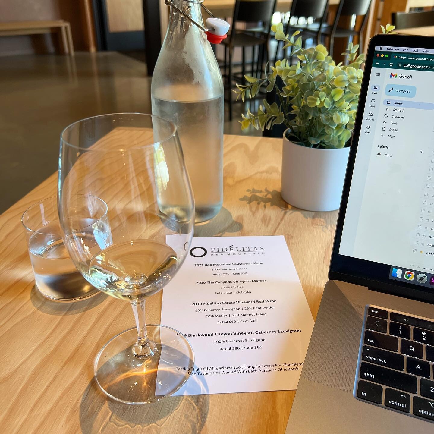 If work has to get done on a Friday, you may as well enjoy it! 🍷

Treating myself to a tasting in @fidelitaswines gorgeous new tasting room in Woodinville! ✨

How are you enjoying your Friday afternoon??