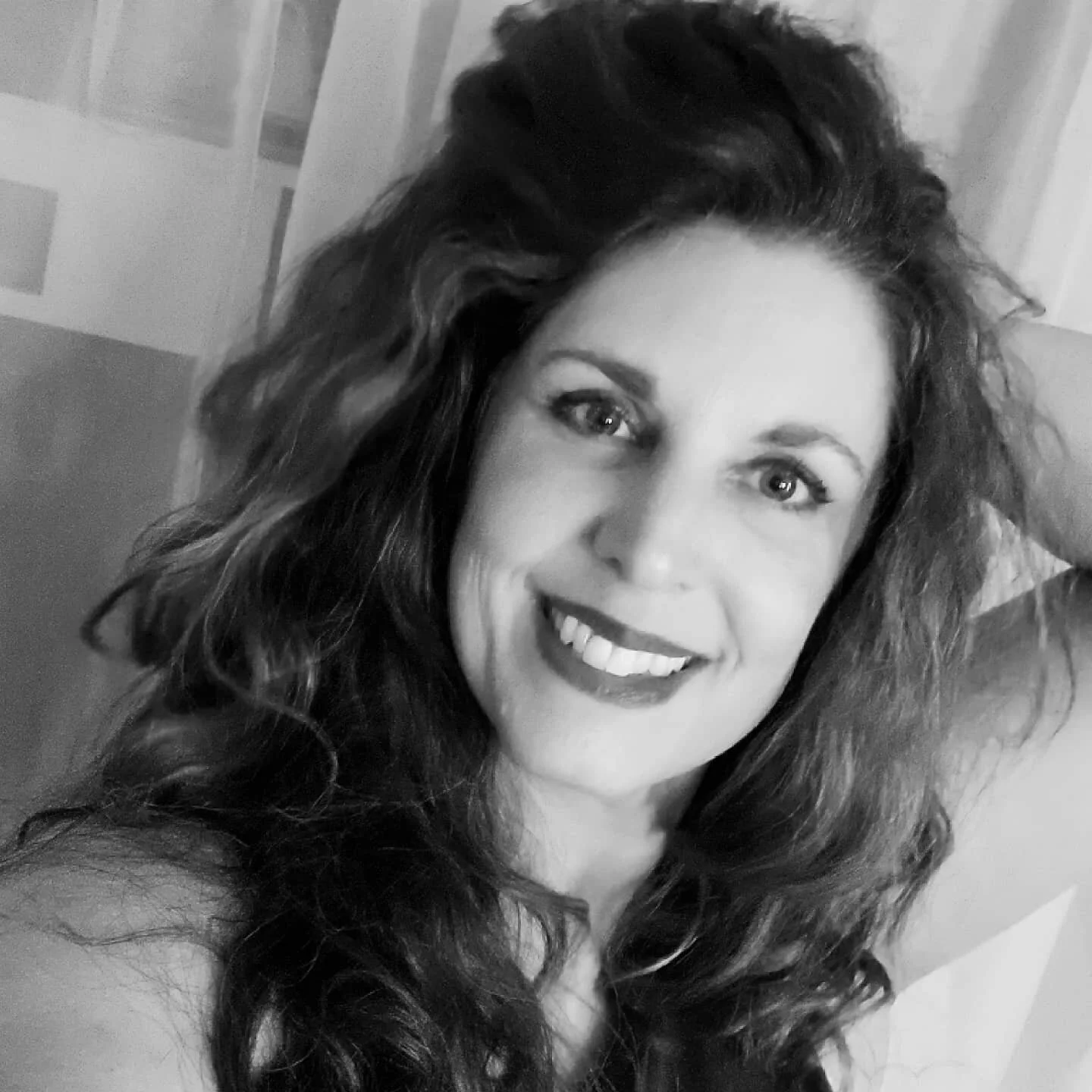 Age does not prevent fitness. Age changes reasons, goals, limitations and strategies, but never prevents you from becoming more fit. If you're making excuses, leave your age out of it. 

#ageless #healthylifestyle #loveyourbody #virtualfitness #agele