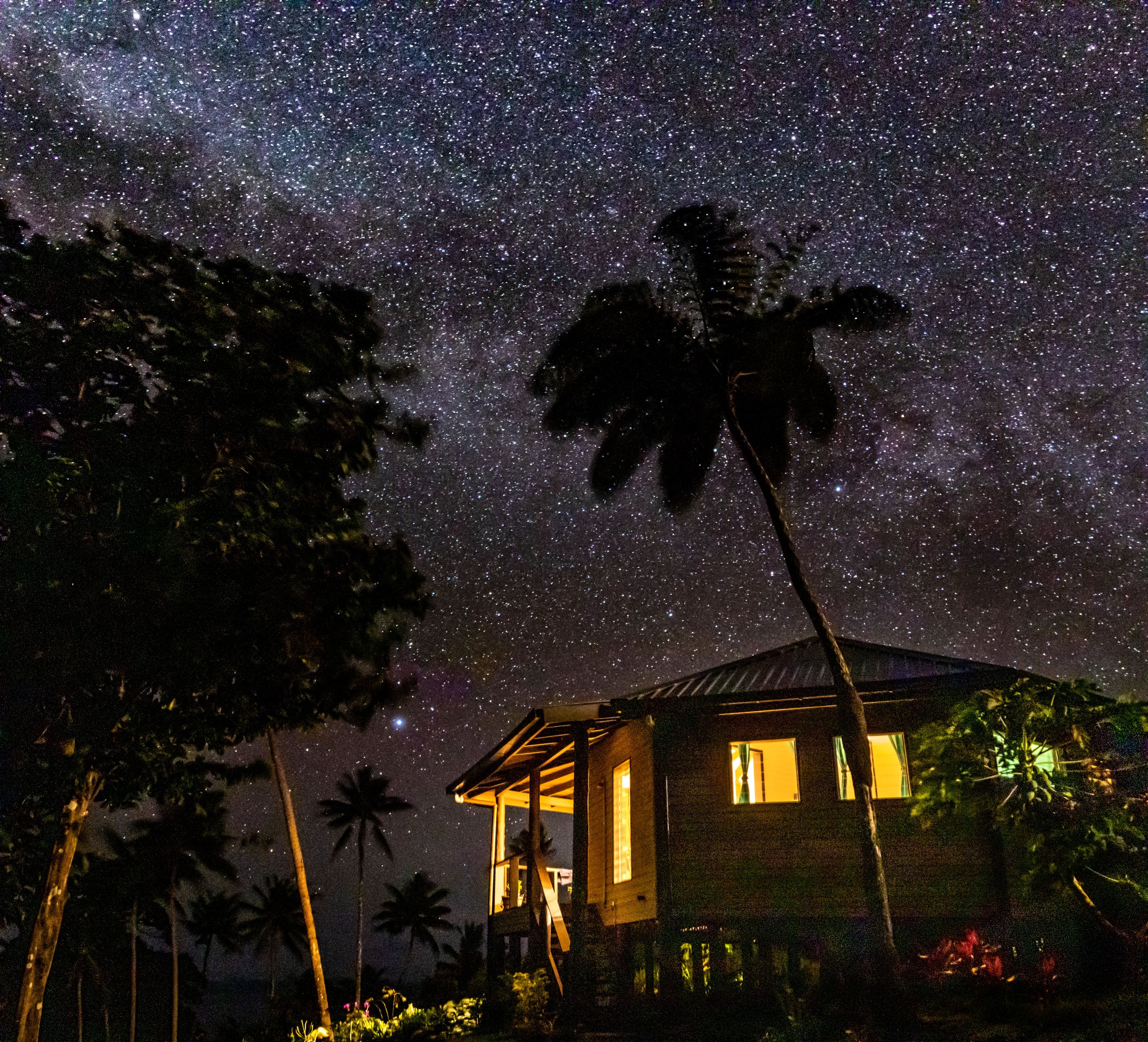 16 Vakanananu Retreat Loloma Sky at Night.jpg