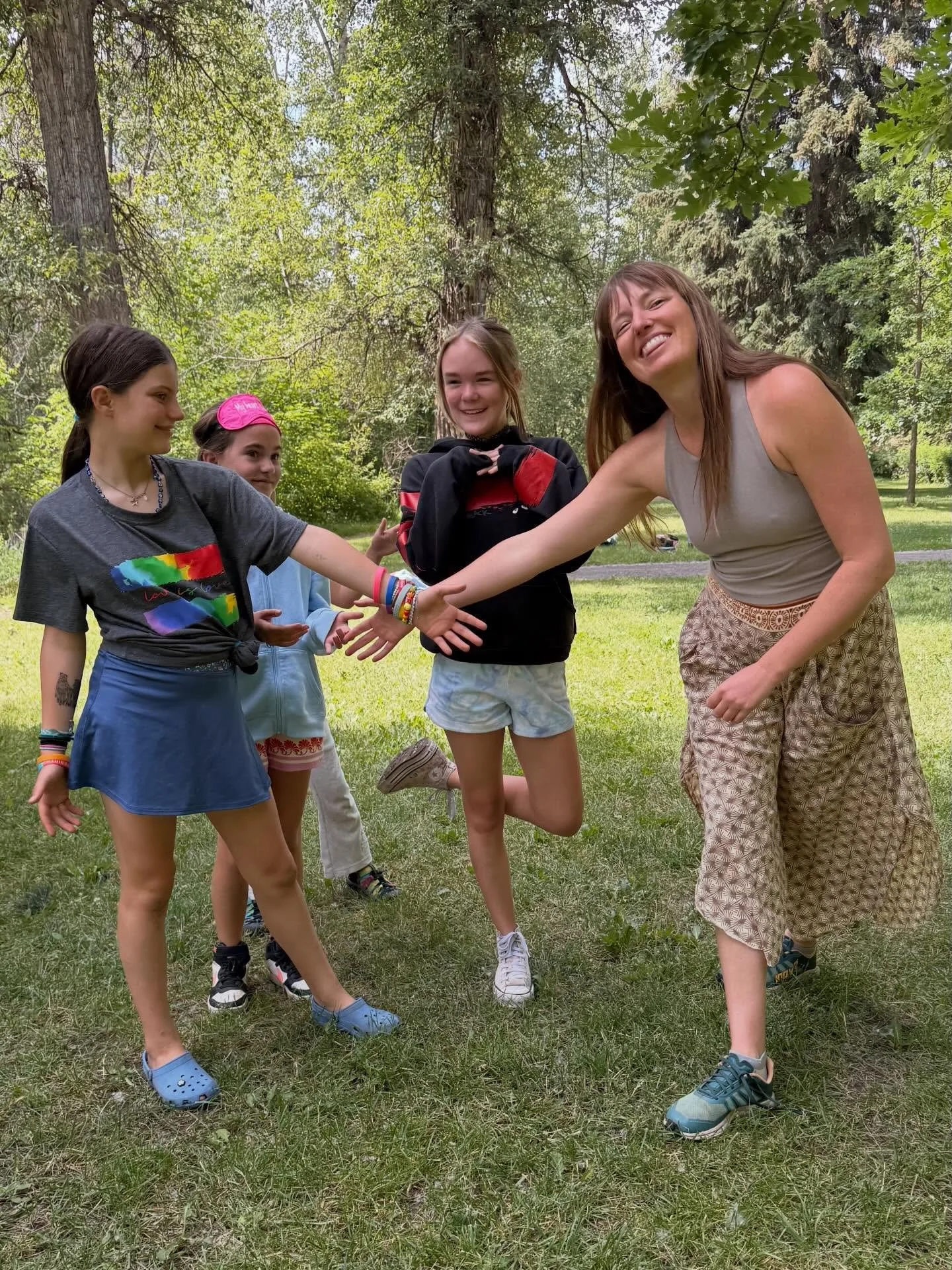 $50 off summer camps through May 1st ✨

Use code SAVE50camp at check out 🤗

Now is the perfect time to firm up your summer plans and join us for one of our honey, flower or root medicine kit camps 🪴

#medicinekits #missoulamontana #earthwithingirls