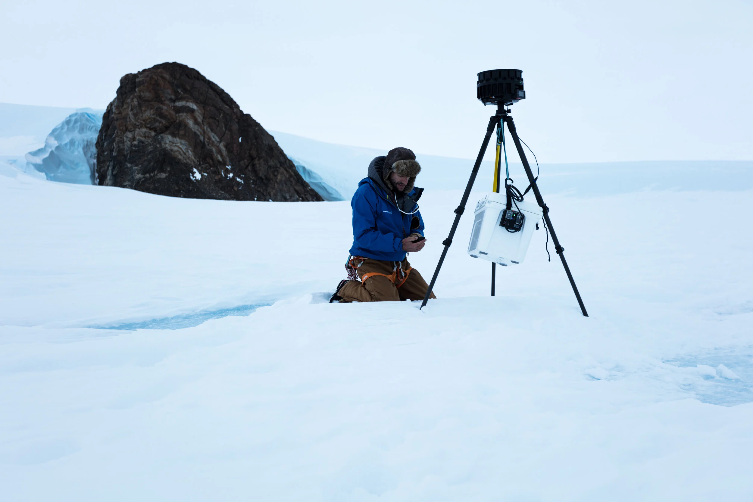 Card 1 Stills TRVLR Ant-10062.jpg